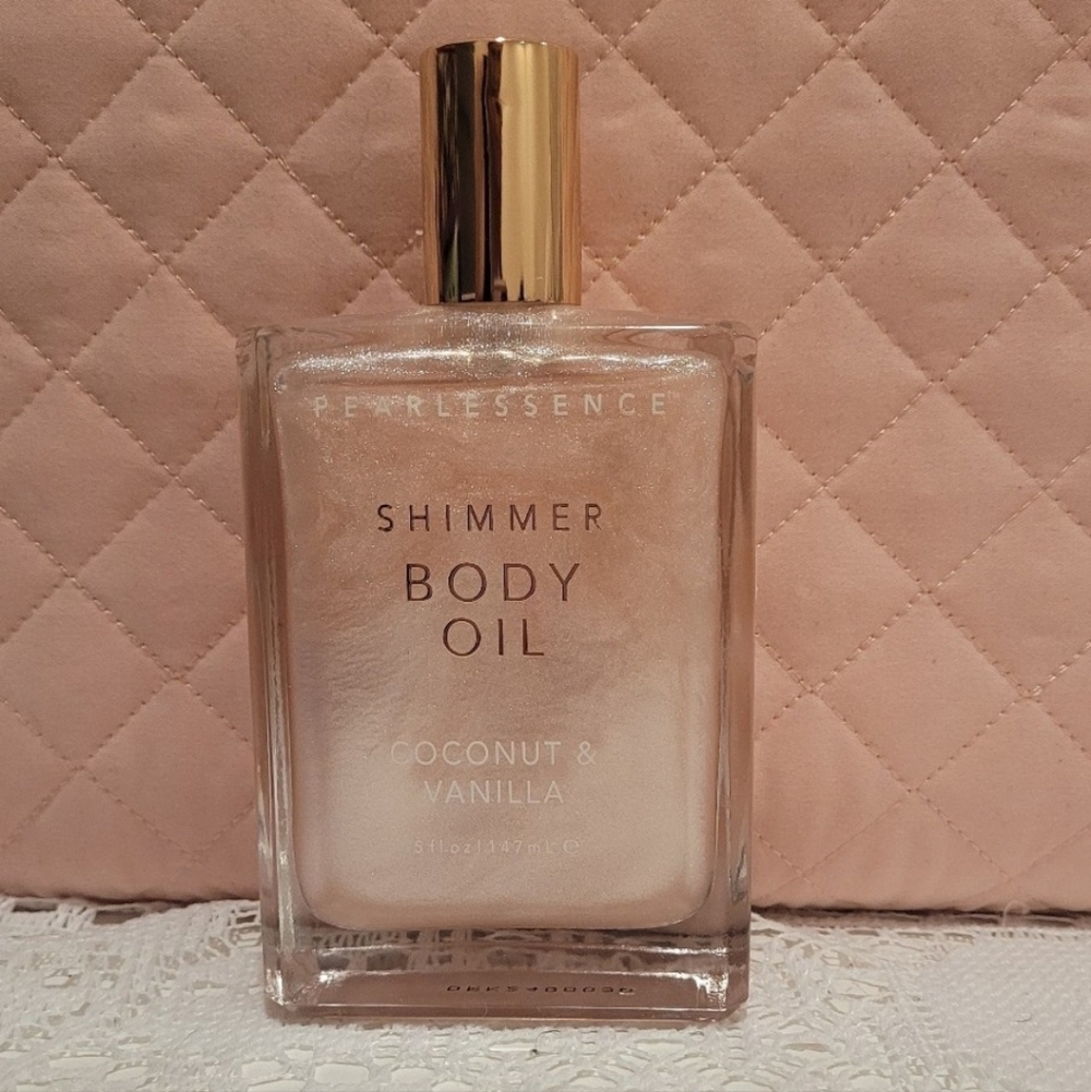 Pearlessence Shimmer Body Oil